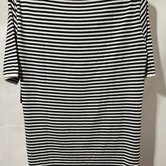 White Stag black and white striped, short sleeve, detailing on front, nwt size L - Picture 2 of 4